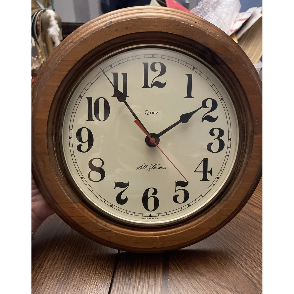 Vintage Seth Thomas Round Wooden Clock Working Condition!